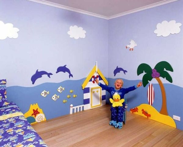 Vẽ tranh tường trong phòng mang đến sự thích thú cho trẻ