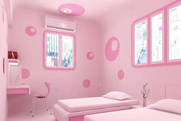 Vẽ tranh tường bong bóng hồng trong phòng ngủ bé gái